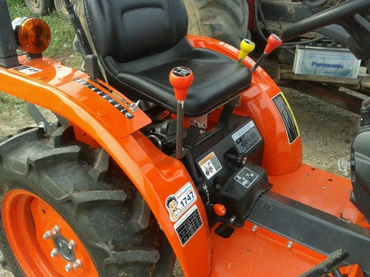 ขายรถไถ KUBOTA  B2140  สภาพเหมือนรถใหม่ 54ชม.