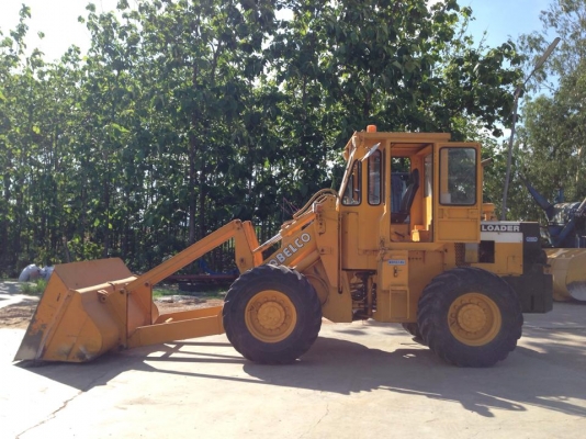 ขายรถตักล้อยางสภาพดี