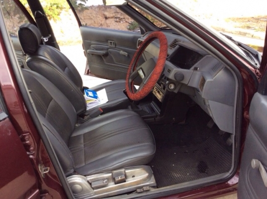 ขายรถมิตซู แชมป์ ปี 94 เครื่องเดิม 1.3 เกียร์ธรรมดา ภายในเบาะหนังสวย ไม่มีขาด พรมสะอาด ไม่มีกลิ่นอับ สีเต็มเงา มีริ้วรอยการใช้งาน แม็กขอบ 14 เครื่องดี เกียร์แน่น รถขับดีครับ ประหยัด ภาษีไม่ขาดต่อ พร้อมใช้ครับ