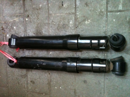 ขายโช้ครถปิคอัฟโตโยต้าไทเกอร์