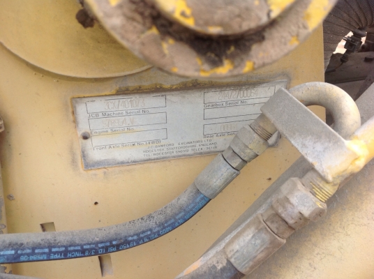 รถตักหน้าขุดหลัง JCB 3CX รถสวย พร้อมใช้งาน ลดราคาพิเศษเหลือเพียง 380,000 บาท.