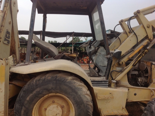 รถตักหน้าขุดหลัง JCB 3CX รถสวย พร้อมใช้งาน ลดราคาพิเศษเหลือเพียง 380,000 บาท.