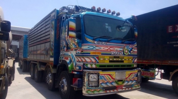 ขายรถบรรทุกพ่วง ISUZU DECA 360 แรง ปี 53 แม่ 12 ล้อ ลูก 3 เพลาแท้ ไมล์ 3 แสน ดัมพ์มิเนียม