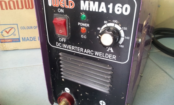 เครื่องเชื่อมระบบอินเวอร์เตอร์ ยี่ห้อ IWELD ขนาด 160A สภาพพร้อมใช้งานครับ เครื่องเชื่อมระบบอินเวอร์เตอร์ ยี่ห้อ IWELD ขนาด 160A สภาพพร้อมใช้งานครับ