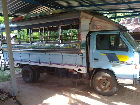 ขายรถ NPR 110 หัวช้าง ของแท้ โดยสาร สภาพพร้อมใช้ วิ่งรับส่งได้เลยครับ