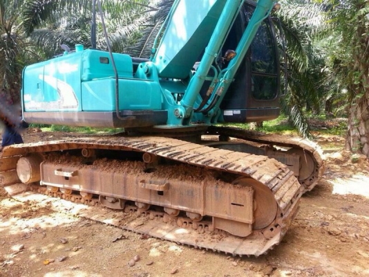รถแบคโฮ KOBELCO  SK200 - YN12  /  รถมิตซู  10 ล้อ ท้ายลาด เปลื่ยนเครื่อง  195 แรงม้า.  ( ขาย 2 รายการ. )   สนใจติดต่อ 081 - 6079515