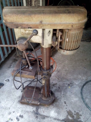 ขาย สว่านแท่นตัวใหญ่ ราคา 4,500