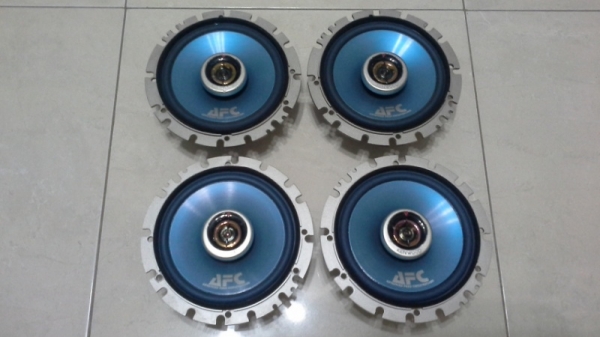 ลำโพง Kenwood ขนาด 6" แกนร่วมสองทาง  เสียงดีจริง