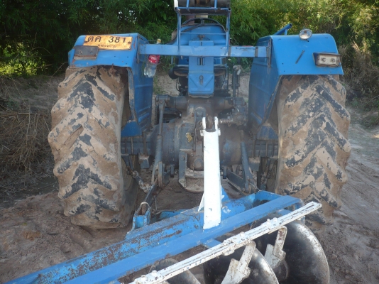 ขายรถไถ FORD 60แรง ต่รองได้คุยกันได้ ขายได้ขายครับ