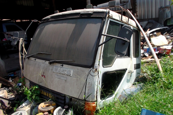 ขายด่วนรถเทนเลอร์ขึ้นแบคโฮ200ได้หัว2หัวหลงตาเหลี่ยม