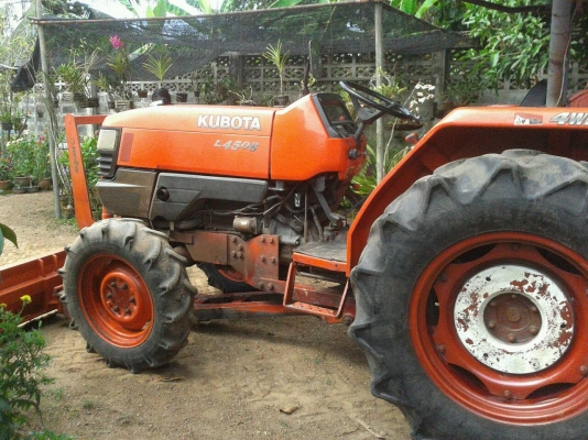 ขายรถไถ KUBOTA L4508 พร้อมดันหน้าช้าง (ผ่อนได้ โทคุยกัน)
