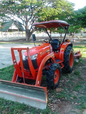 ขายรถไถ L 3608  สภาพป้ายแดงใช้งาน 137 ชั่วโมง