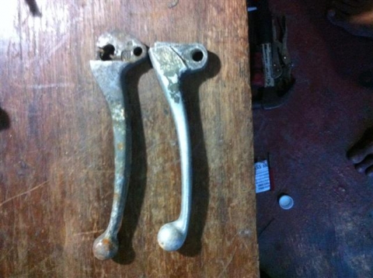 ขาย อะไหล่ เวสป้า เอาไปเลย เยอะครับ ขนไป 1400