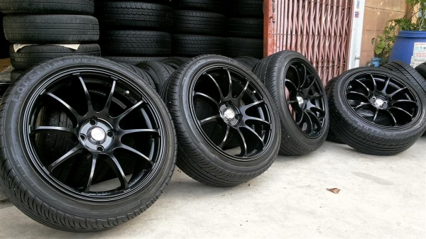 ล้อแม็กซ์ ขอบ17 advance racing ยังใหม่มาก