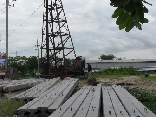 085 - 7666984  รับซื้อปั้นจั่นตอกเสาเข็ม200000-250000 และอะไหล่่วิน ตุ้ม ราง ฯ