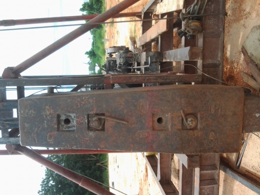 085 - 7666984  รับซื้อปั้นจั่นตอกเสาเข็ม200000-250000 และอะไหล่่วิน ตุ้ม ราง ฯ