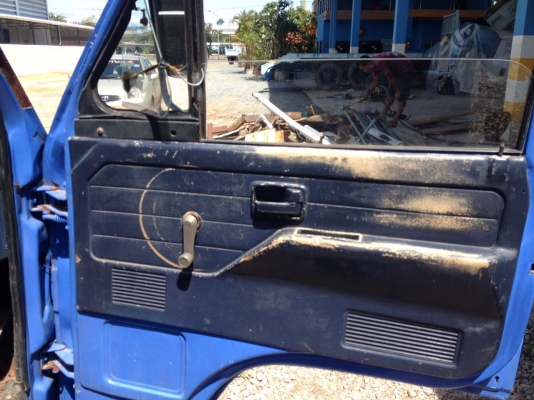 ISUZU NPR พี่กบ จังหวัดขอนแก่น มัดจำแล้วค่ะ 5,000 บาท ISUZU NPR พี่กบ จังหวัดขอนแก่น มัดจำแล้วค่ะ 5,000 บาท