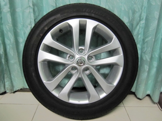 ขายล้อแม็กพร้อมยางป้ายแดง Nissan Juke ขอบ 17 ปี 14 ใส่ Teana ได้