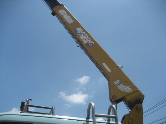 อีชูชุ  rocky 175 แรง เครน   3 ตัน 810,000 บาท