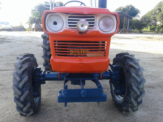 ขายรถไถคูโบต้า28แรง 4wd โฟวิน พร้อมผาน4 สวยๆ