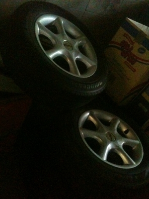 ขายล้อแม็กซ์ ขอบ 14  4 /100 พร้อมยาง ตามรูป 4,500