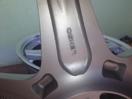 ขายล้อแม็ก Lenso ขอบ 18 5 รู แนว VIP