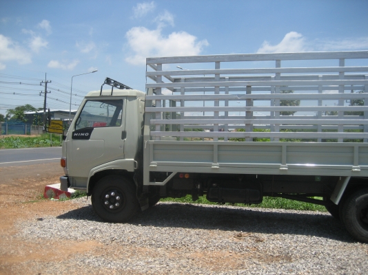 HINO  FB  เครื่อง 120 แรง  585,000 บาท