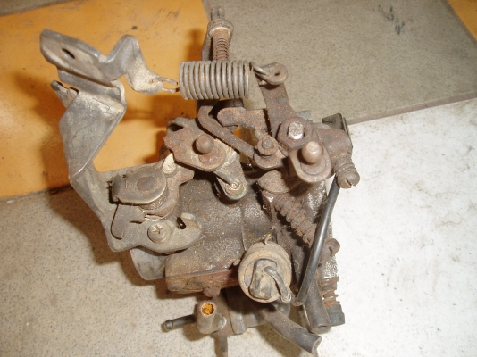 ขายคาร์บูรถไดฮัสุเครื่อง1000ซีซีใช้งานได้ปกติ700บาท