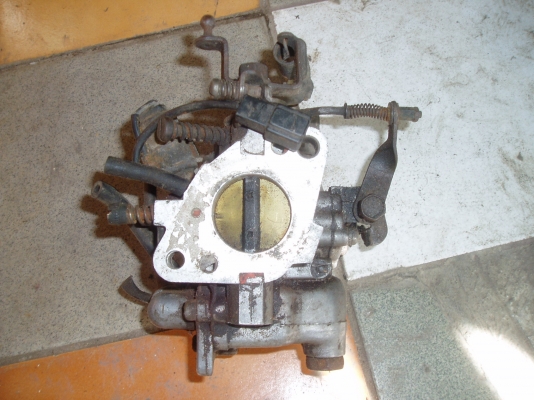 ขายคาร์บูรถไดฮัสุเครื่อง1000ซีซีใช้งานได้ปกติ700บาท