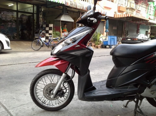 click i ปี 54 สีแดง ดำ ไมล์ขาว รถบ้าน สวย เดิมๆ เครื่องแน่น