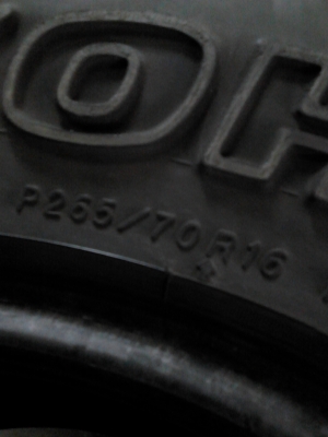 265/70R16 YOKOHAMA GOELANDER A/T-S  มี 2 เส้น TEL.081-427-3941