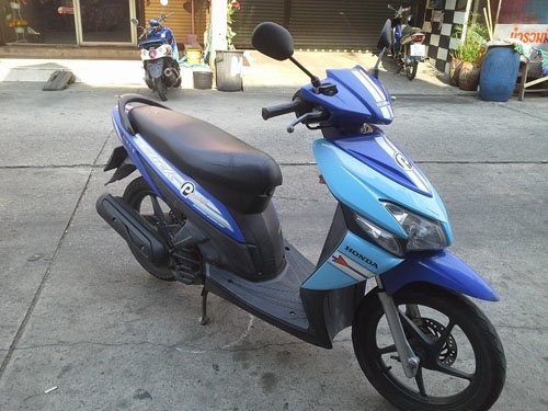 Click play ปี 50 สีน้ำเงิน ฟ้า ล้อแม็ค รถสวย เครื่องเดิมๆ เอกสารครบ