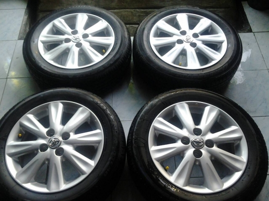 ขายล้อ Yaris,Vios ขอบ15" พร้อมยาง BRIDGESTONE วิ่งไม่ถึง 8,000โล ชุดละ 6,900 บาท ขายล้อ Yaris,Vios ขอบ15" พร้อมยาง BRIDGESTONE วิ่งไม่ถึง 8,000โล ชุดละ 6,900 บาท