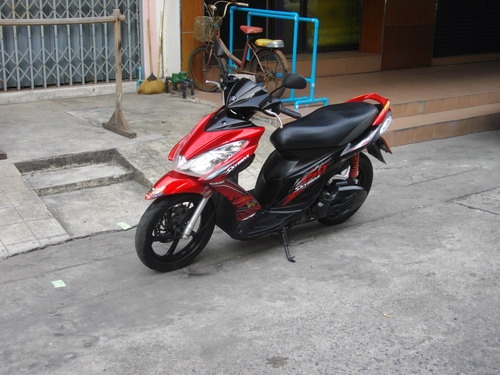 ขาย Skydrive 125cc.หัวฉีด ตัวท๊อป ล้อแม็ก เครื่องเทพ98\% ประกันศูนย์5ปี 20000 บาท