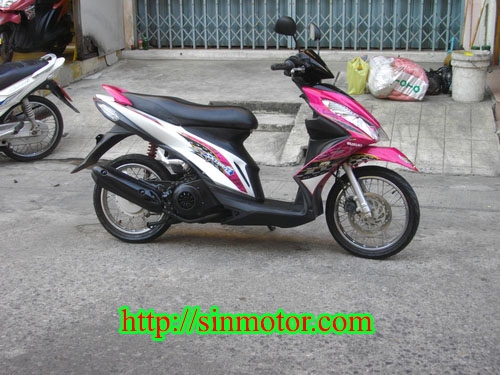 ขาย Skydrive 125cc.หัวฉีด สีชมพู-ขาว สวยแจ่ม เครื่องเทพสดมาก99\% รับประกันศูนย์5ปี 18500 บาท