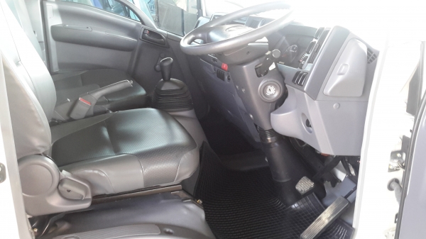 6 ล้อกลาง  *Euro.3*  ISUZU  NMR  130 แรงม้า+คอมมอนเรว *ยาว 4.30ม.* รถสวยเดิม+สวยจริง *รถห้างแท้* มีเล่มพร้อมโอน