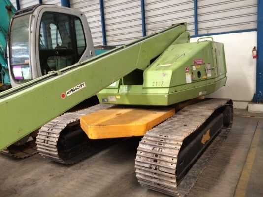 บูมลิฟต์ตีนตะขาบ สูง 21 เมตร AICHI SR210 นำเข้าจากญี่ปุ่น