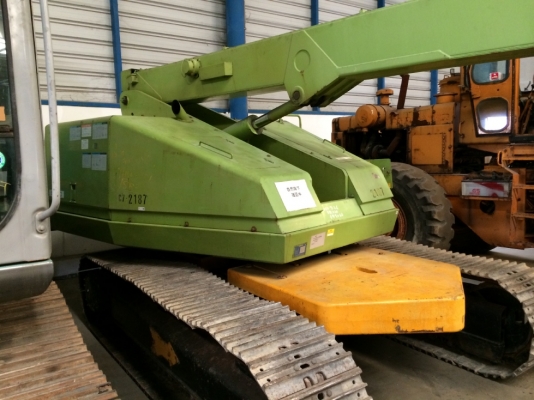 บูมลิฟต์ตีนตะขาบ สูง 21 เมตร AICHI SR210 นำเข้าจากญี่ปุ่น