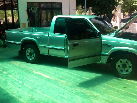 ขาย mazda b2500