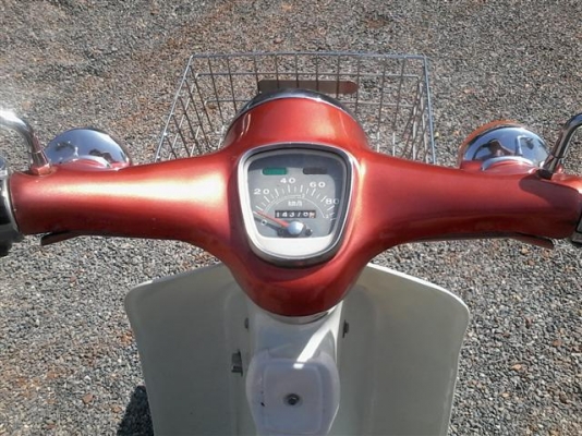 ขาย C70k2 เล่มทะเบียนไม่โอนเครื่องเดิมเก็บสีใหม่คันสตาร์ทคันเกียร์ไม่เชื่อมโครงไม่มีผุ ขาย 9500 บาท