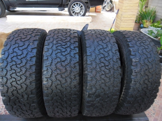 ขาย BF AT 265/70/16 ปี 09 1 ชุด ดอก 7 มิล ขาย BF AT 265/70/16 ปี 09 1 ชุด ดอก 7 มิล