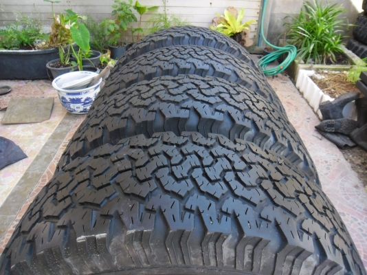 ขาย BF AT 265/70/16 ปี 09 1 ชุด ดอก 7 มิล ขาย BF AT 265/70/16 ปี 09 1 ชุด ดอก 7 มิล