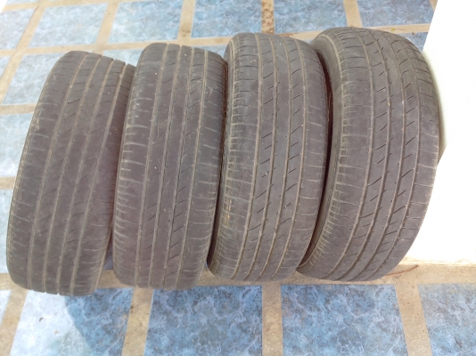 ขายยาง 195 55 15 ดอกเยอะ 4 เสัน 1500 ปี 09