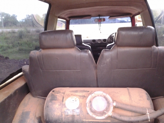 SUZUKI 4x4 แคริเบียนตู้ปลา 1.3 กินแก้ส สภาพพร้อมใช้  ภาษีเต็ม