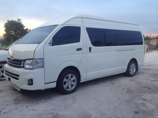 ขายรถตู้ Toyota Commuter
