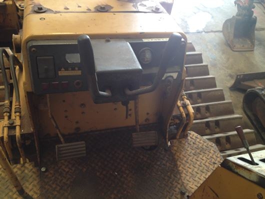 ขาย D20P-6 เกียร์ตัด สภาพพร้อมใช้ ติดต่อ อำพล090-9694506/080-3031241 ขาย D20P-6 เกียร์ตัด สภาพพร้อมใช้ ติดต่อ อำพล090-9694506/080-3031241