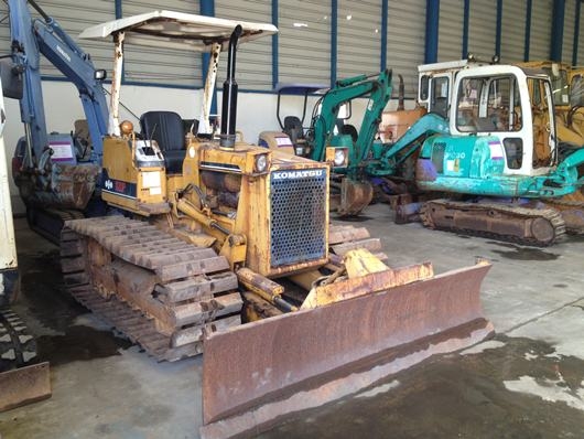 ขาย D20P-6 เกียร์ตัด สภาพพร้อมใช้ ติดต่อ อำพล090-9694506/080-3031241 ขาย D20P-6 เกียร์ตัด สภาพพร้อมใช้ ติดต่อ อำพล090-9694506/080-3031241