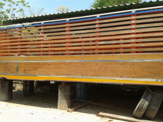 ขายกระบะรถ 12  ล้อ