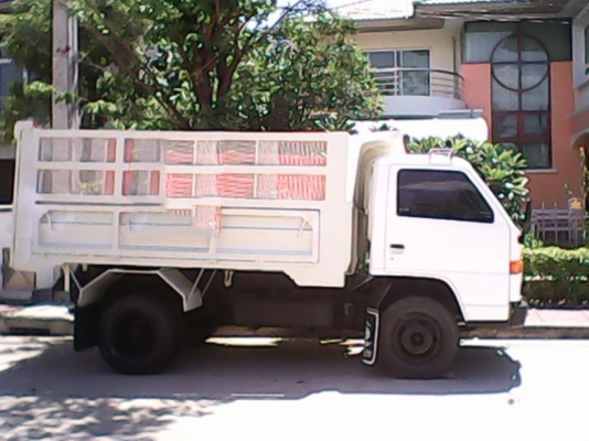 รถบรรทุกดั้ม