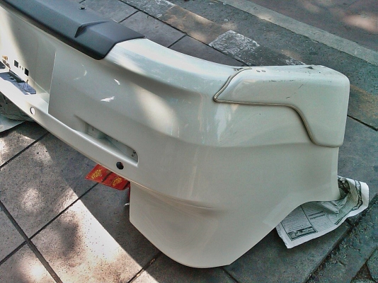 @@@ ขาย กันชนหลังเดิม MITSUBISHI EX สีขาว @@@